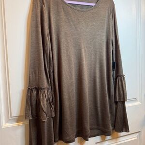 Tresics Taupe Bell Sleeve Tunic